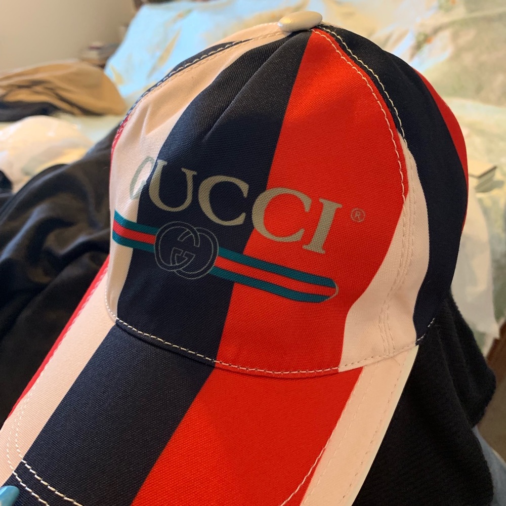 Cute hat - Picture 3 of 6